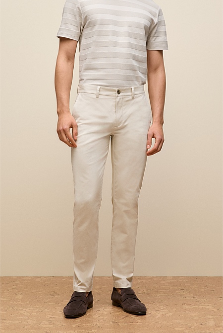 Regular Fit Modern Chino Pant